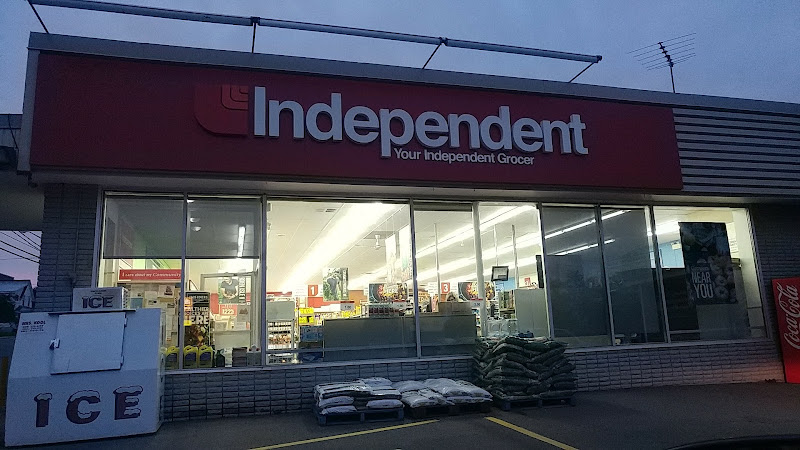 Jeff’s Your Independent Grocer Plaster Rock